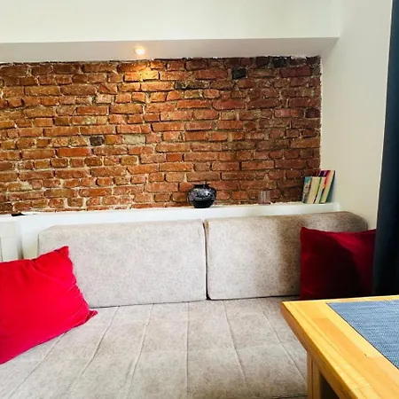 Sela Rent- Studios&optional Car Hire *