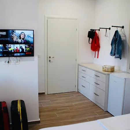 Sela Rent- & Optional Car Hire Herberg