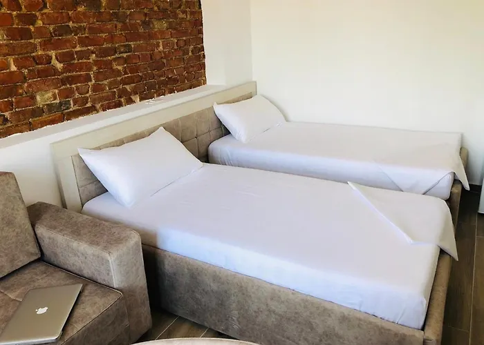 Sela Rent- & Optional Car Hire Tirana