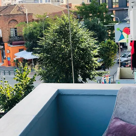 Inn Sela Apartments- *