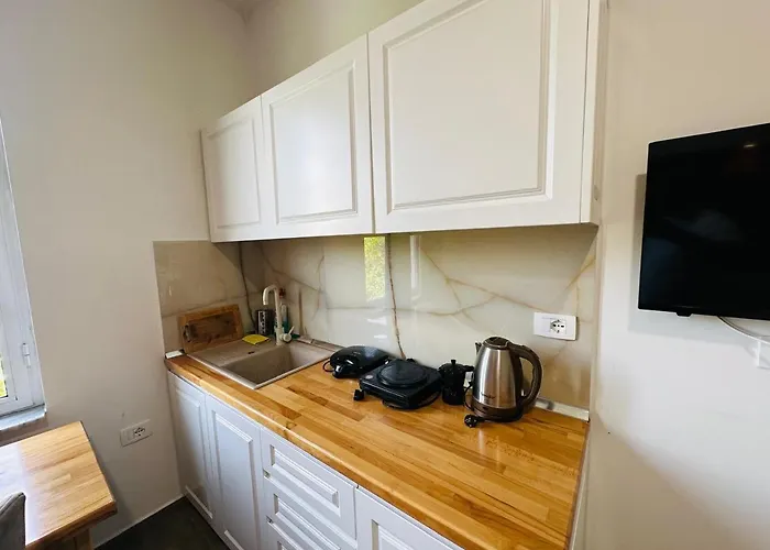 Sela Rent- & Optional Car Hire