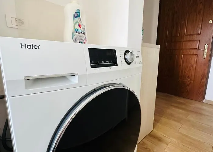 Sela Rent- & Optional Car Hire * 地拉那